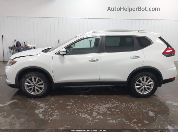 KNMAT2MV7HP520101 2017 NISSAN ROGUE White 