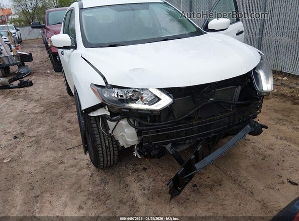 KNMAT2MV8HP510239 2017 NISSAN ROGUE White Front view