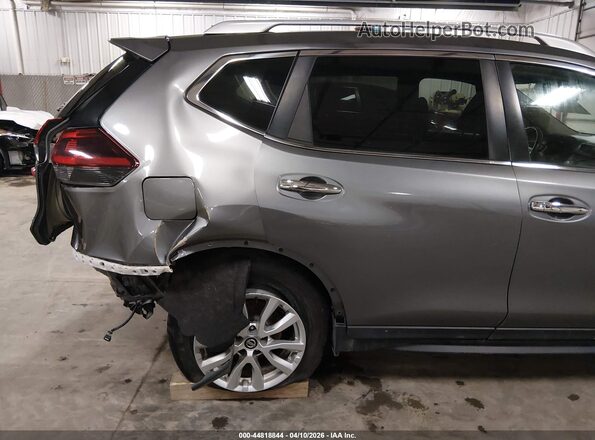 KNMAT2MV8JP525135 2018 NISSAN ROGUE Light Blue 