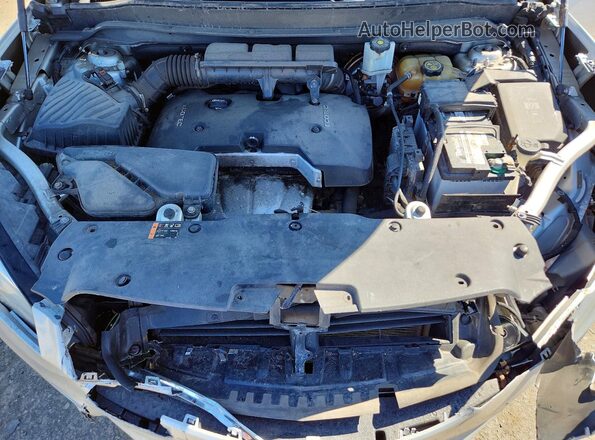 LRBFX2SA5JD002570 2018 BUICK ENVISION Silver Vista del compartimento del motor