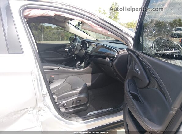LRBFXBSAXHD197043 2017 BUICK ENVISION Silver Front interior view