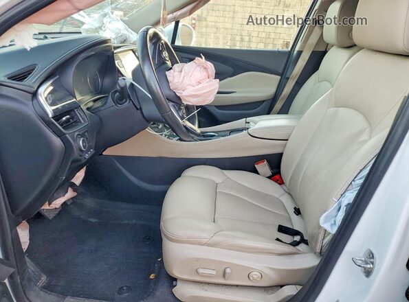 LRBFXFSX4HD021424 2017 BUICK ENVISION Белый Вид салона спереди