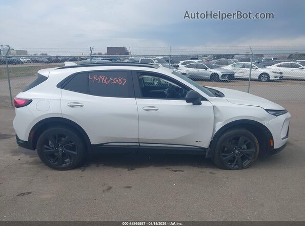 LRBFZLE43SD027720 2025 BUICK ENVISION White უკანა სალონის ხედი