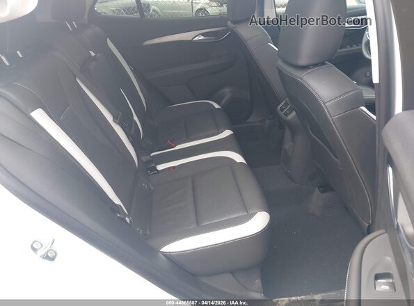 LRBFZLE43SD027720 2025 BUICK ENVISION White VIN კოდის სტიკერის ხედი