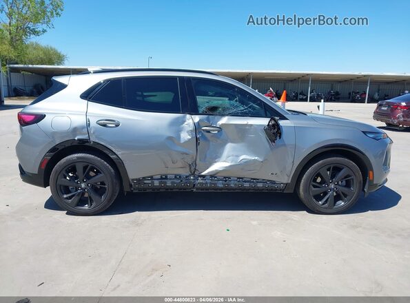 LRBFZPE49RD044412 2024 BUICK ENVISION Gray Вид задньої частини салону