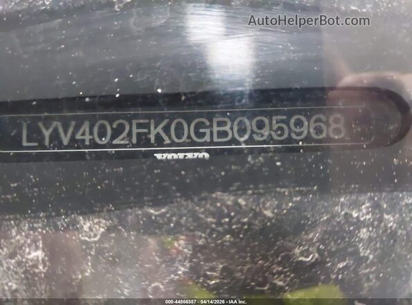 LYV402FK0GB095968 2016 VOLVO S60 INSCRIPTION Black ძრავის განყოფილების ხედი