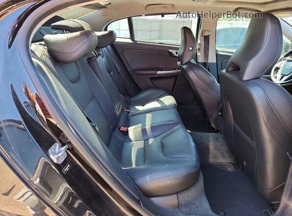 LYV402HM2JB173608 2018 VOLVO S60 Black Vista de los asientos traseros