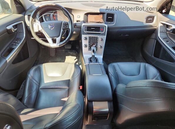 LYV402HM2JB173608 2018 VOLVO S60 Black Vista del salpicadero