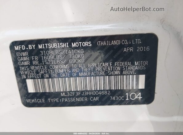 ML32F3FJ3HH004682 2017 MITSUBISHI MIRAGE G4 White Вид підкапотного простору