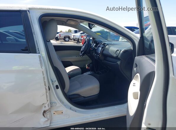 ML32F3FJ3HH004682 2017 MITSUBISHI MIRAGE G4 White Вид салону спереду