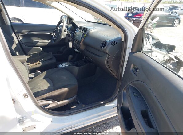 ML32FUFJ4PHF06396 2023 MITSUBISHI MIRAGE G4 Cream Widok wnętrza z przodu