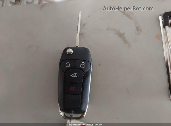 NM0GS9F25P1551662 2023 FORD PASSENGER Silver წინა პანელის ხედი