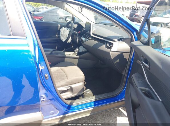 NMTKHMBX7LR108523 2020 TOYOTA LE Blue 