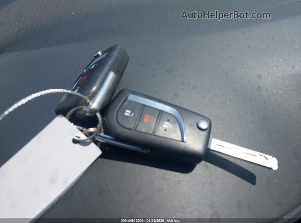 NMTKHMBX7LR108523 2020 TOYOTA LE Blue 