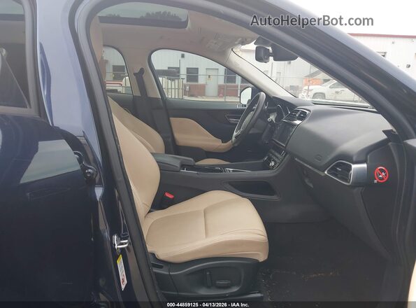 SADCJ2FX3JA263187 2018 JAGUAR F-PACE Blue Front interior view