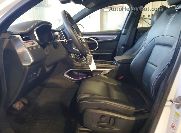 SADCT2EX4RA720046 2024 JAGUAR F-PACE White Вид салону спереду