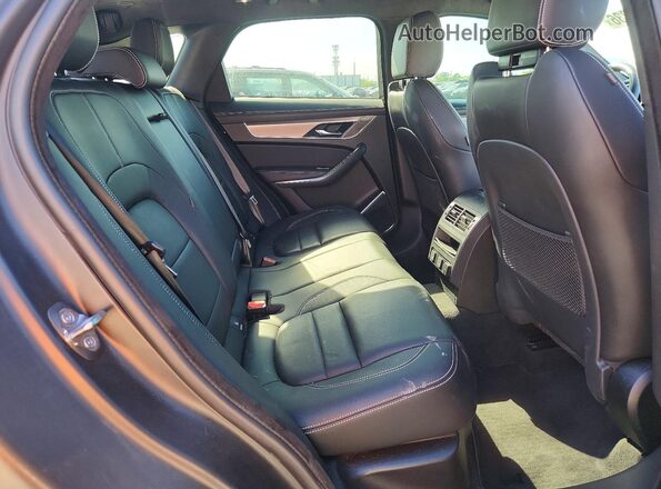 SADCT2EX8RA724083 2024 JAGUAR F-PACE Black Вид задніх сидінь