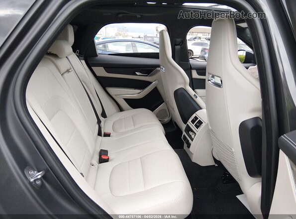 SADCT2FU3RA720835 2024 JAGUAR F-PACE Gray Widok naklejki z numerem VIN