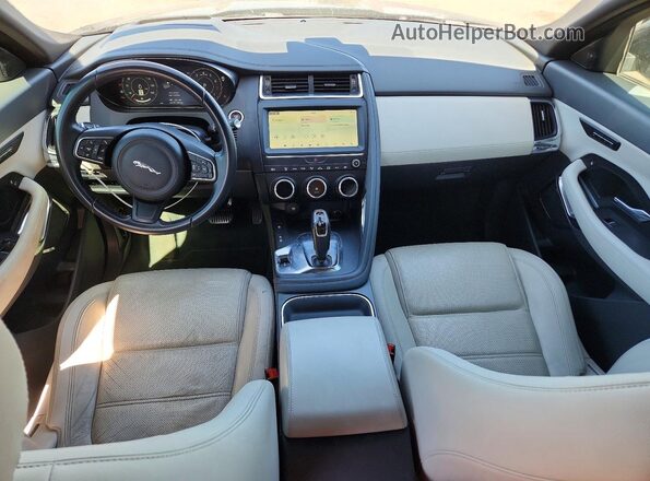 SADFJ2FX3J1Z31440 2018 JAGUAR E-PACE Black წინა პანელის ხედი