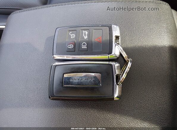 SADFP2FX1L1010190 2020 JAGUAR E-PACE Черный Вид панели приборов