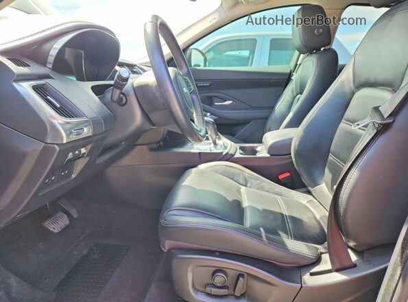 SADFP2FX4L1Z82351 2020 JAGUAR E-PACE Белый Вид салона спереди