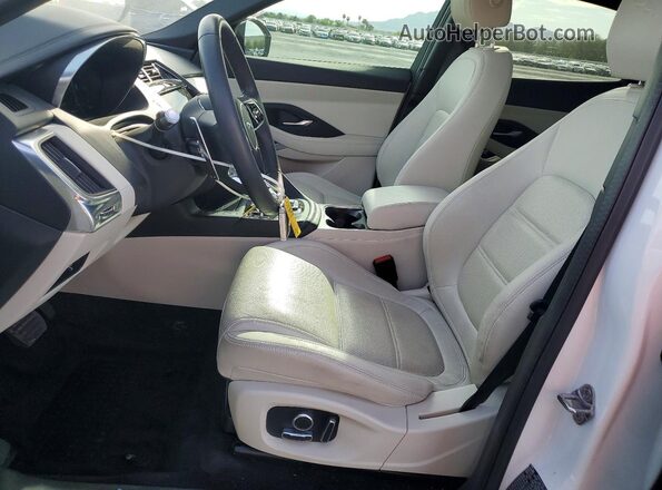 SADFP2FX4N1030503 2022 JAGUAR E-PACE White Սալոնի դիմացի տեսք