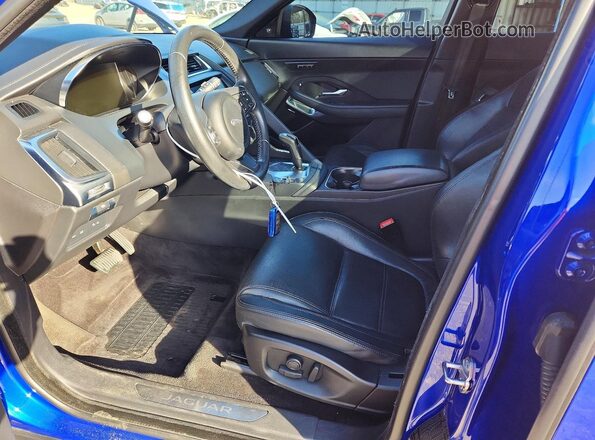 SADFP2FX9L1Z85956 2020 JAGUAR E-PACE Синий Вид салона спереди