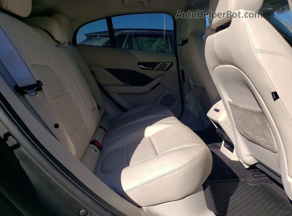 SADHC2S12L1F79574 2020 JAGUAR I-PACE Gray Widok tylnych siedzeń