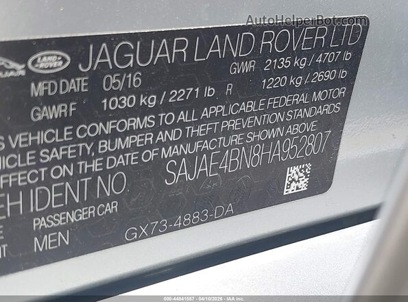SAJAE4BN8HA952807 2017 JAGUAR XF Silver Widok komory silnika