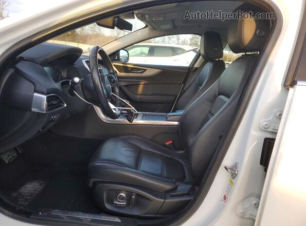 SAJAE4FX8LCP58075 2020 JAGUAR XF White Вид салону спереду