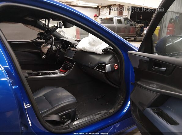 SAJAF4BV6HA973412 2017 JAGUAR XF Blue წინა სალონის ხედი