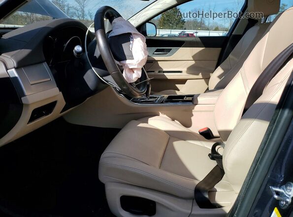 SAJBJ4BV7GCY17546 2016 JAGUAR XF Blue Widok wnętrza z przodu