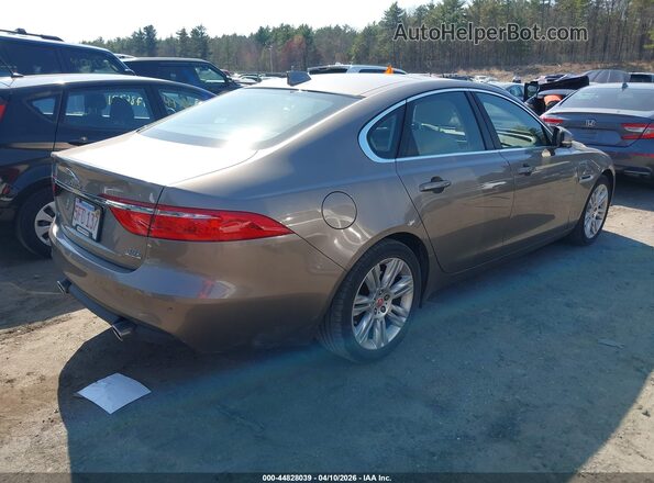 SAJBJ4BVXGCY18433 2016 JAGUAR XF Золотой Задняя правая четверть