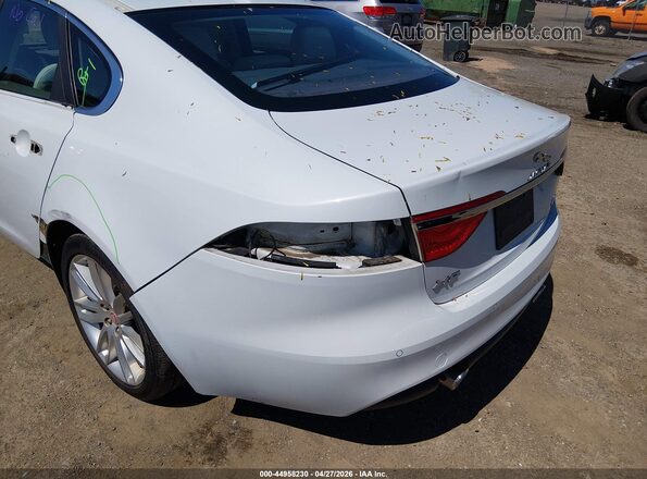 SAJBK4BVXGCY12970 2016 JAGUAR XF White 