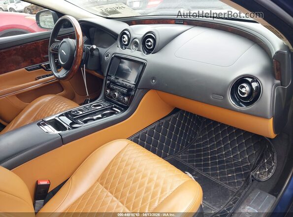 SAJWJ2GD0G8V93416 2016 JAGUAR XJ Blue Widok wnętrza z przodu