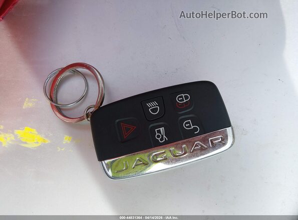 SAJWJ2GD0G8V98695 2016 JAGUAR XJ Red წინა პანელის ხედი