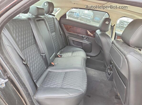 SAJWJ2GD0G8W02437 2016 JAGUAR XJL Black Rear seats view