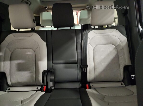 SALE2FEU3T2498050 2026 LAND ROVER DEFENDER White Vista de los asientos traseros