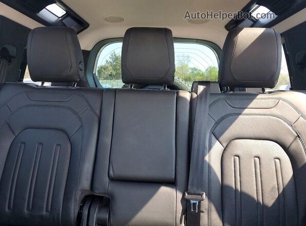 SALE9EEU7L2005296 2020 LAND ROVER DEFENDER White Widok tylnych siedzeń