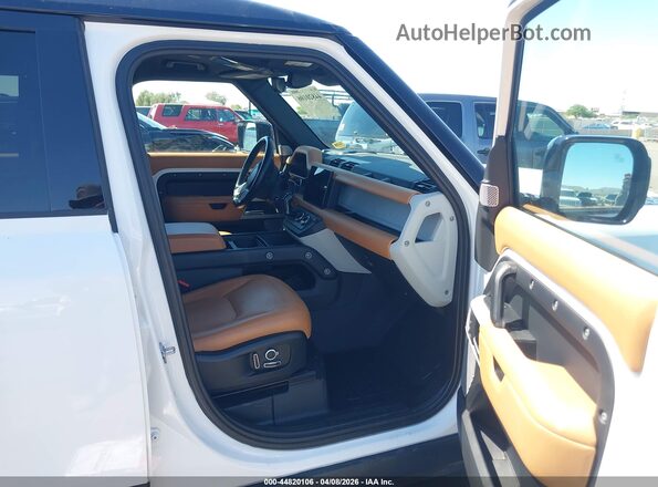 SALEPFEU3P2206811 2023 LAND ROVER DEFENDER Белый Вид салона спереди