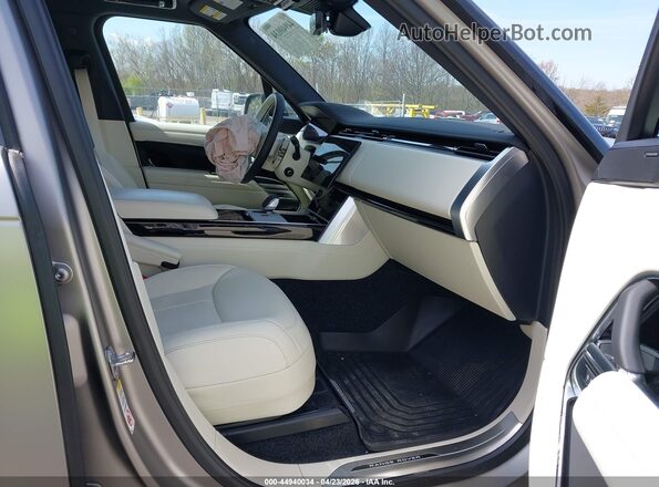 SALKP9F40SA300453 2025 LAND ROVER RANGE ROVER Silver Front interior view