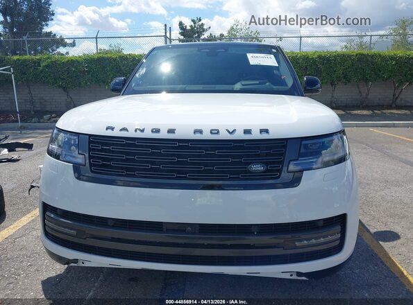 SALKPBE9XSA296769 2025 LAND ROVER RANGE ROVER White Սալոնի հետևի տեսք