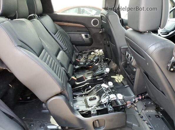 SALRT2RK1JA075518 2018 LAND ROVER DISCOVERY Black Rear interior view