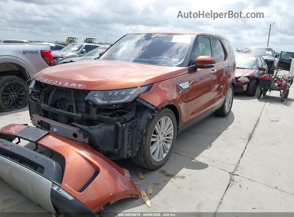 SALRT2RV0JA050331 2018 LAND ROVER DISCOVERY Orange წინა მარცხენა ხედი სამი მეოთხედიდან