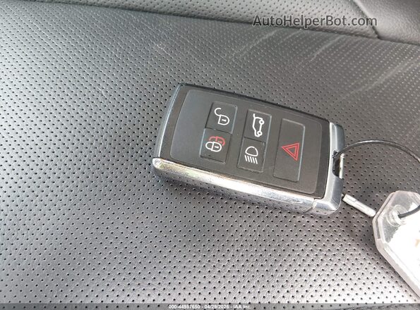 SALYJ2EX2RA385613 2024 LAND ROVER RANGE ROVER VELAR White Dashboard view