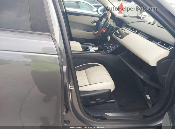 SALYL2EX0KA228033 2019 LAND ROVER RANGE ROVER VELAR Gray Front interior view