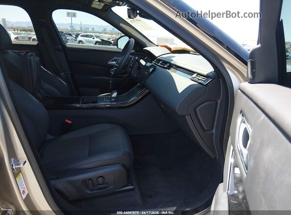 SALYL2EX2TA820616 2026 LAND ROVER RANGE ROVER VELAR Gold წინა სალონის ხედი