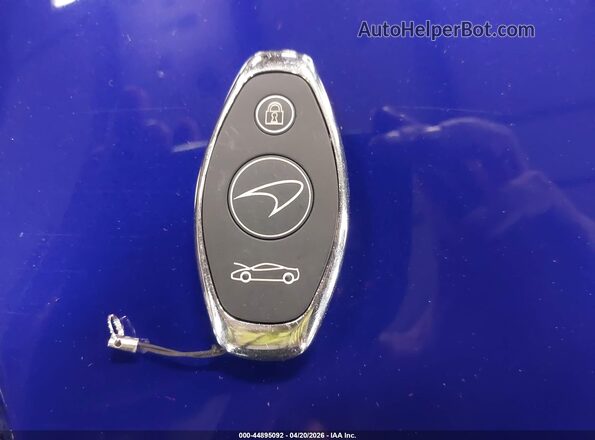 SBM14BCA4SW009459 2025 MCLAREN 750S Синий Вид панели приборов
