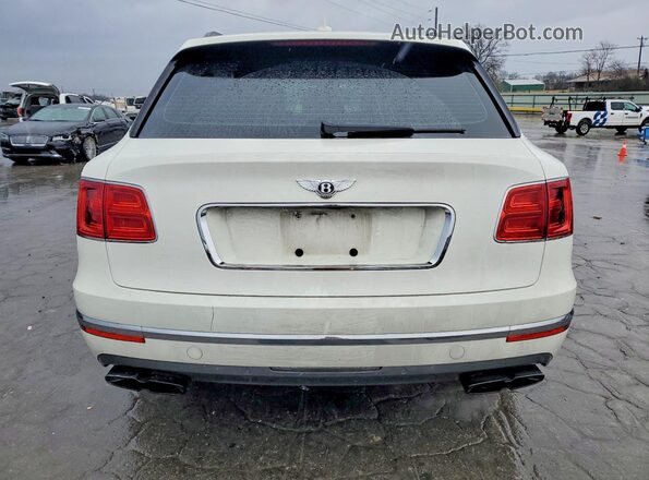 SJAAM2ZV1KC024006 2019 BENTLEY BENTAYGA White Вид ззаду