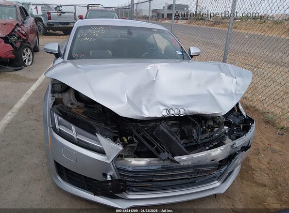 TRUC5AFV0G1017124 2016 AUDI TT Silver Vista del salpicadero